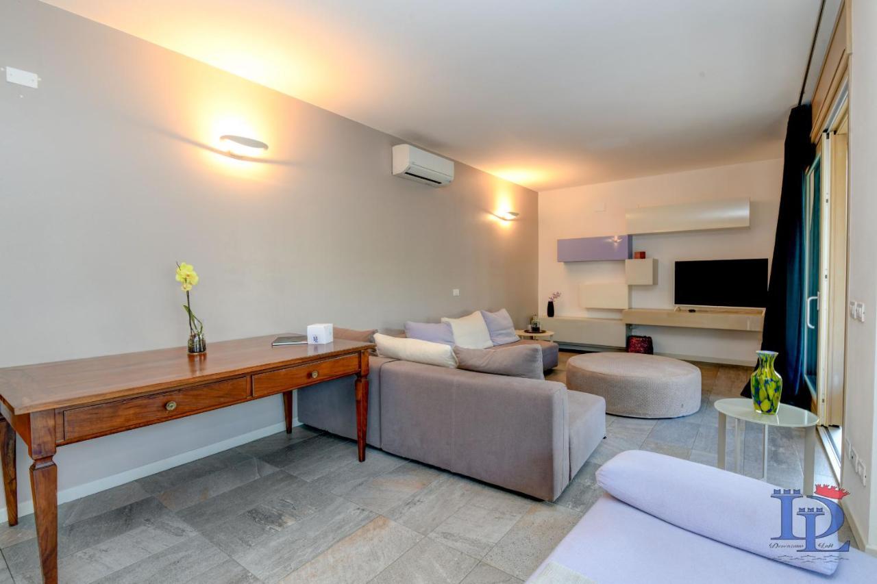 Desenzanoloft Oscar Luxury Suite Desenzano del Garda Exterior foto