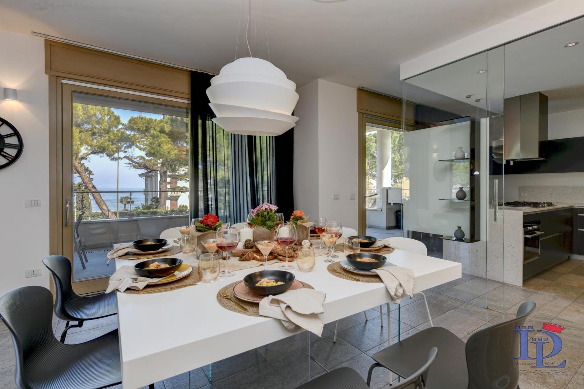 Desenzanoloft Oscar Luxury Suite Desenzano del Garda Exterior foto